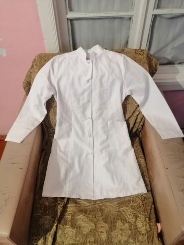 Tibbi geyim: Salam aleykum kişi ve Qadin ücün tibbi Xalatlar satiram teze deyil az — 25