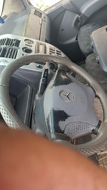 mercedes 208 d: Mercedes-Benz Vito: 2.2 l | 2000 il Van/Minivan — 4