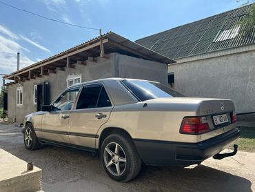 расрочкага машина берилет: Mercedes-Benz W124: 1989 г., 2.3 л, Механика, Бензин, Седан
