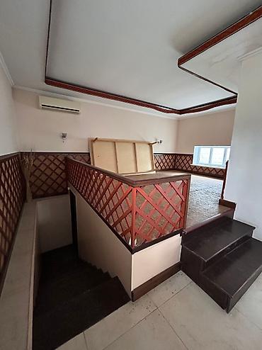 Долгосрочная аренда домов: 300 м², 7 комнат — 8