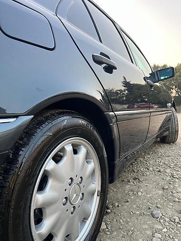 oka masini: Mercedes-Benz C-Class: 2.4 l | 2000 il Sedan — 8