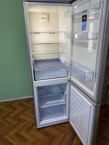 Холодильники: Холодильник Beko с нижней морозильной камерой, серебристый корпус — 3