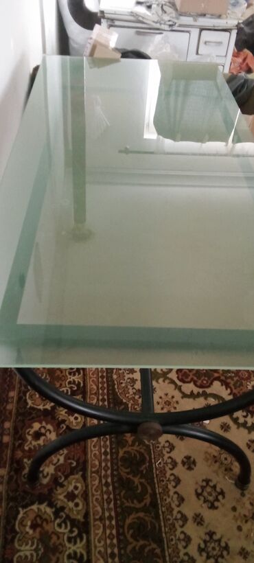 sto za sminkanje sa sijalicama: Dining tables, Rectangle, Glass, Used