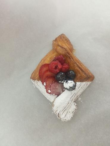 Выпечка, хлебобулочные изделия: Французская выпечка ручной работы. Свежая выпечка оптом от — 9