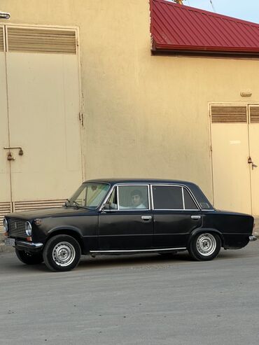 2101: VAZ (LADA) 2101: 1.5 l. | 1980 il | 234567 km. Sedan