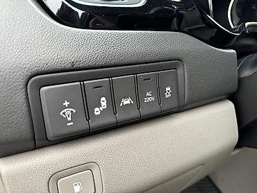 Kia: Kia Carnival: 2017 г., 2.2 л, Автомат, Дизель, Минивэн — 9