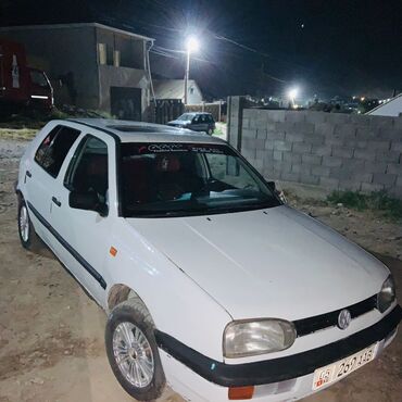 победа машина: Volkswagen Golf: 1994 г., 1.6 л, Механика, Бензин, Хетчбек