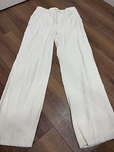 Şalvar, Stradivarius, M, rəng - Ağ lalafo.az -da Şalvar, Stradivarius, M, rəng - Ağ