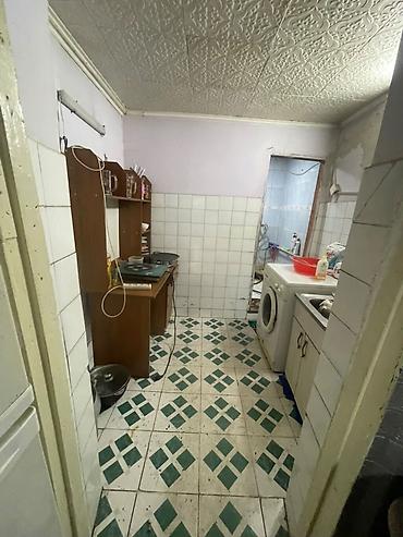 Продажа коттеджей и домов: 2 комнаты, 60 м², 3 соток, Бишкек, Восточный (старый) автовокзал Собственник — 13