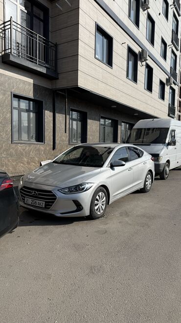 Hyundai: Hyundai Avante: 2017 г., 1.6 л, Автомат, Дизель, Седан