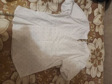 женские рубашки обманки: Ağ rəngli qadın bluzası - Naxış: xırda çoxrəngli nöqtələr (polka-dot) at lalafo.az женские рубашки обманки: Ağ rəngli qadın bluzası - Naxış: xırda çoxrəngli nöqtələr (polka-dot)