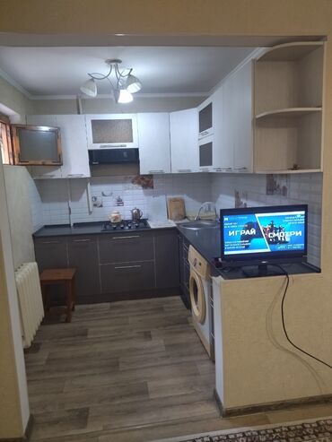 Посуточная аренда квартир: 3 комнаты, Душевая кабина, Кондиционер, Парковка — 6