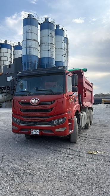 фура тегач: FAW : 2021 г., Механика — 1
