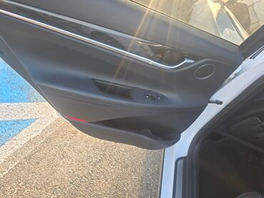 Hyundai: Hyundai Grandeur: 2019 г., 2.4 л, Бензин — 25