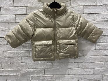 детские горнолыжные комбинезоны: Zara👍🏻
İkinci əl keyfiyyətli uşaq geyimləri!