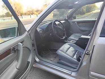 mercedes satilir: Mercedes-Benz C-Class: 2.8 l | 1995 il Sedan — 4