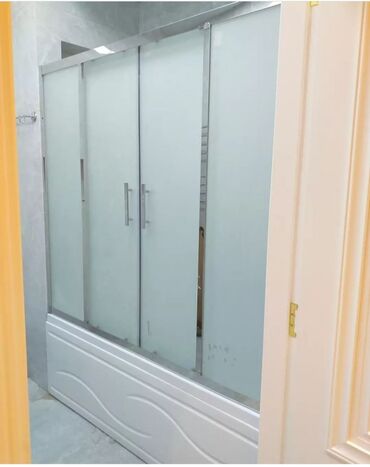 Duş kabinaları, arakəsmələr: Yeni Üstü açıq kabina, Künc üçün, Ödənişli çatdırılma — 26