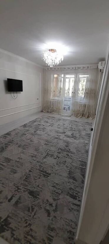 Продажа квартир: 3 комнаты, 58 м², 2 этаж