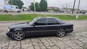 Mercedes-Benz W124: 1994 г., Седан — 1