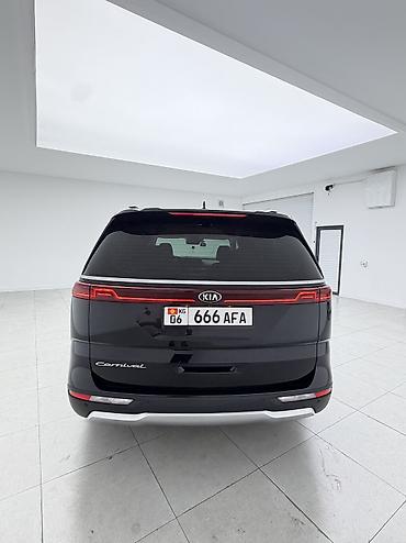 водный катер: Kia Carnival: 2020 г., 2.2 л, Автомат, Дизель, Минивэн — 3
