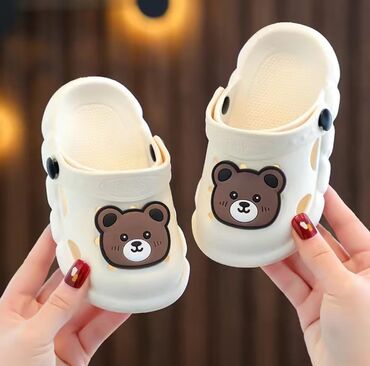 Детская обувь: Продаю детские кроксы Новые! Производство Гуанчжоу Размер 24-25 (