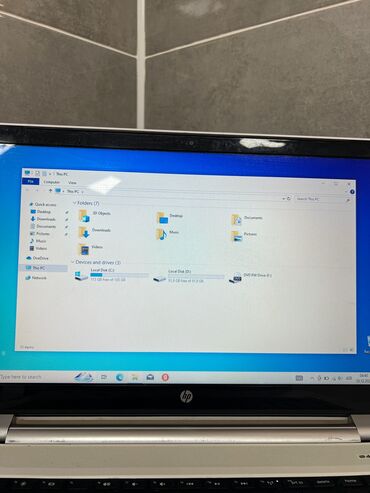 HP: İşlənmiş HP 15.6 ", AMD A10, 256 GB