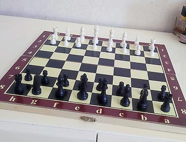 İdman oyunları: Şaxmat dəsti - Taxta qutu-şahmat lövhəsi: qatlanan, üst hissəsi 8x8 — 2