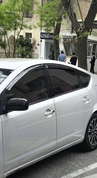 küləklik: Vetravik Toyota Prius 2025 il — 1