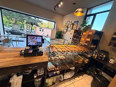 Qida məhsulları: Satılır: Professional Çörəkxana / Kafe Vitrini (Soyuduculu + Quru — 3