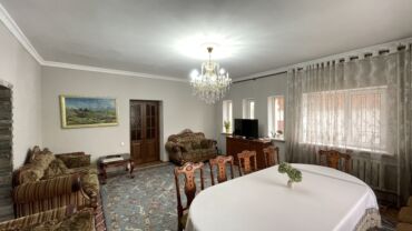 Долгосрочная аренда домов: 220 м², 8 комнат, Утепленный, Балкон застеклен, Кондиционер at lalafo.kg — 15 Долгосрочная аренда домов: 220 м², 8 комнат, Утепленный, Балкон застеклен, Кондиционер — 15