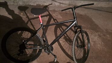 купить спортивный велосипед недорого: İşlənmiş İki təkərli Uşaq velosipedi 26", Ünvandan götürmə