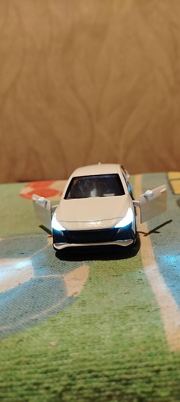 poli: Wekilde Gorduyunuz Ağ Elantra 2021-dan 2024 kimi Olan Modelidi Satiram — 5