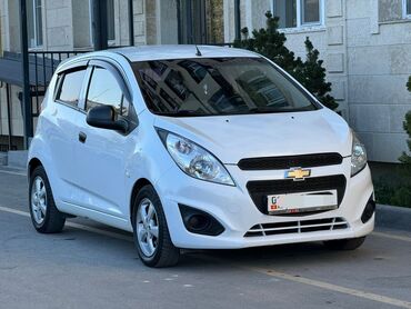 chevrolet трейлблейзер: Chevrolet Spark: 2015 г., 1 л, Вариатор, Бензин, Хэтчбэк