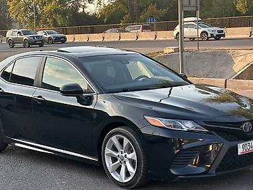 решетк: Toyota Camry: 2020 г., 2.5 л, Автомат, Бензин, Седан — 2