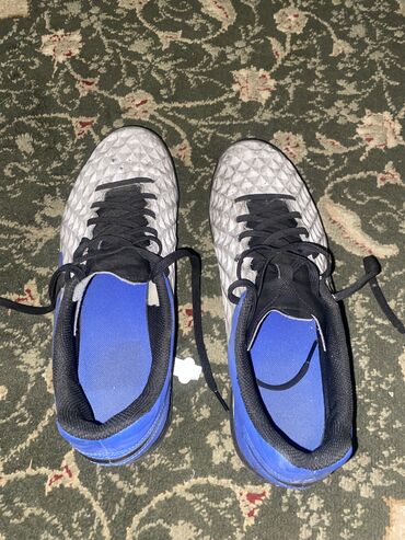 найк кроссовки оригинал: Эркектердин кроссовкасы, 42.5, Nike, Колдонулган, түсү - Ак, Өзү алып кетүү, Акысыз жеткирүү