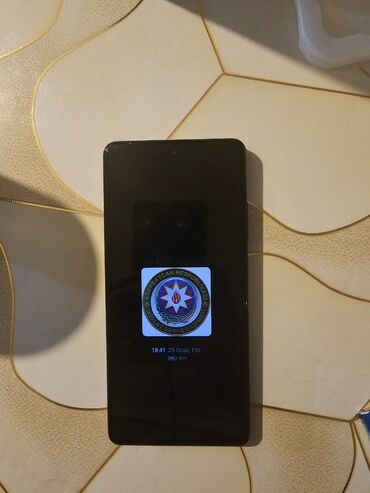 qara maska: Xiaomi Redmi Pro, 256 GB, rəng - Qara, 
 Sensor, Barmaq izi, İki sim kartlı