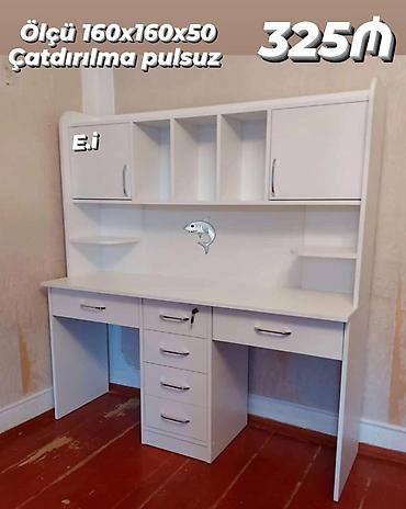 ucuz yazı masası: Ağ rəngli iş masası və üst rəfli modul. Ölçülər: 160 x 160 x 50 sm — 1