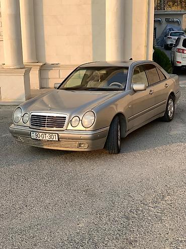 mercedes rol: Mercedes-Benz E 240: 2.4 l | 1997 il Sedan — 6