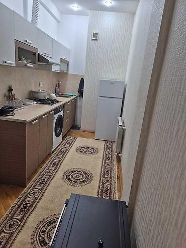 2 ci: İcarəyə verilir 2 otaqlı yeni tikili 60 m², 8-ci kilometr q. 700 — 4