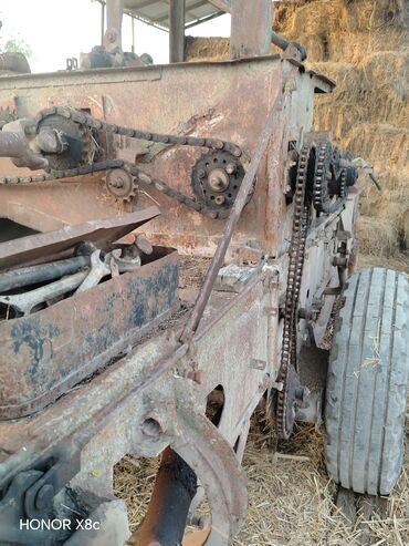 Traktorlar: Traktor JCB 08, 1988 il, 13 at gücü, motor 0.8 l, İşlənmiş — 9