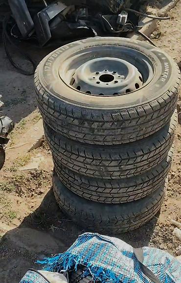 toyota crawn: Комплект из 4 зимних шин на штампованных дисках. Характеристики: - — 1