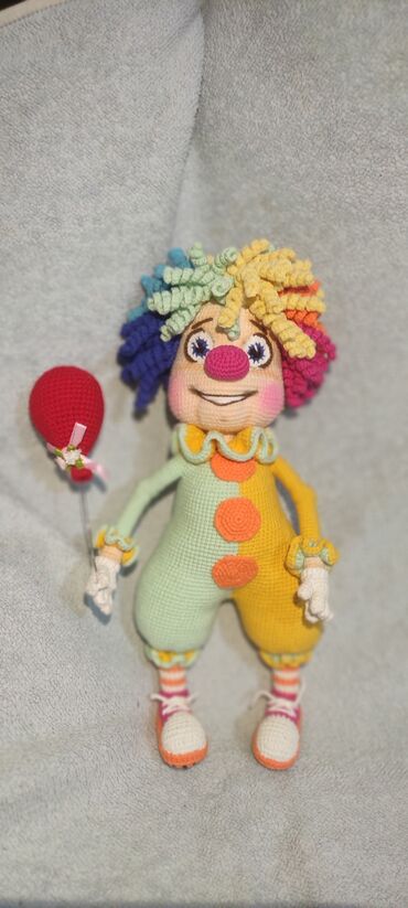 figurki iz multfilmov: Вязанные игрушки на заказ. Разных размеров,цветов. Игрушку можно