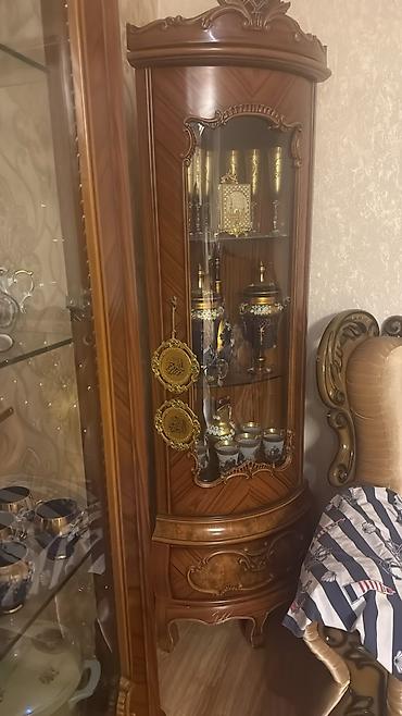 Мебель для дома: Klassik dizayna malik qonaq otağı mebel dəsti Tərkib: - Böyük güzgülü — 3