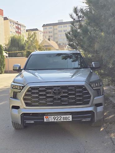 секуа: Toyota Sequoia: 2024 г., 3.5 л, Гибрид, Внедорожник — 5