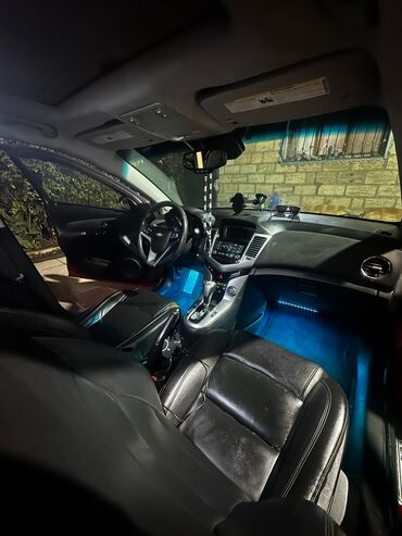 Chevrolet: Chevrolet Cruze LTZ sedan - Korpus: parlaq qırmızı, 4 qapı, arxa — 9