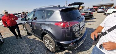 видео регистратор авто: Toyota RAV4: 2017 г., 2.5 л, Автомат, Бензин, Кроссовер