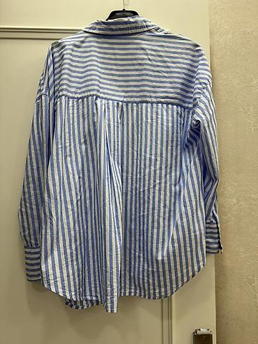 Женская одежда: Zara qadın köynəyi – zolaqlı, oversize kəsim. - Brend: ZARA (etiketdə — 2