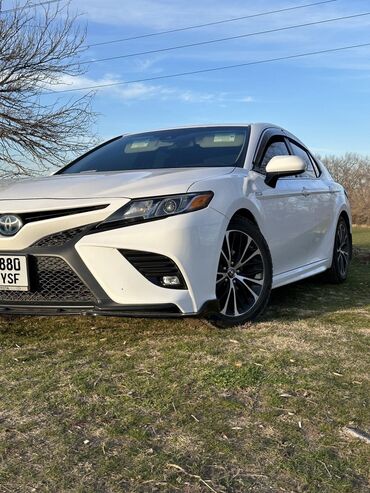 Toyota: Toyota Camry: 2017 г., 2.5 л, Вариатор, Гибрид, Седан