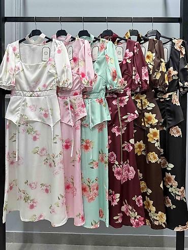 krem baletanke: Elegantan ženski komplet – midi haljina sa puf rukavima i pratećom — 7