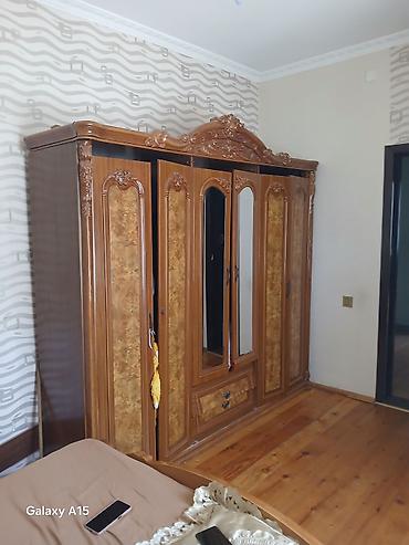 klassik yataq mebelleri: Klassik üslubda tam yataq otağı və qonaq otağı mebel dəsti Təsvir: - — 2